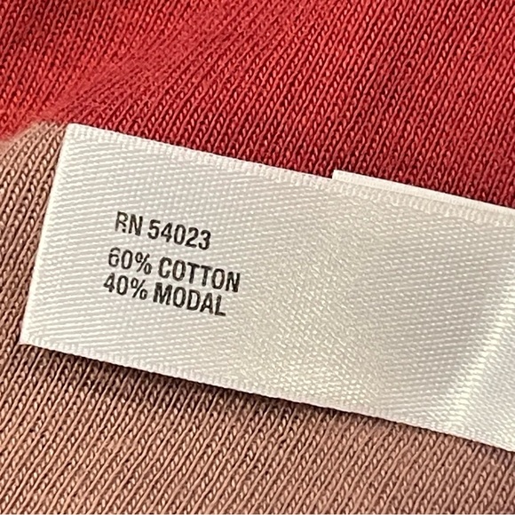 GAP. Sz: M. Red/Tan horizontal striped. 60% Cotton/40% Modal 🤩 long sleeve - Picture 9 of 13